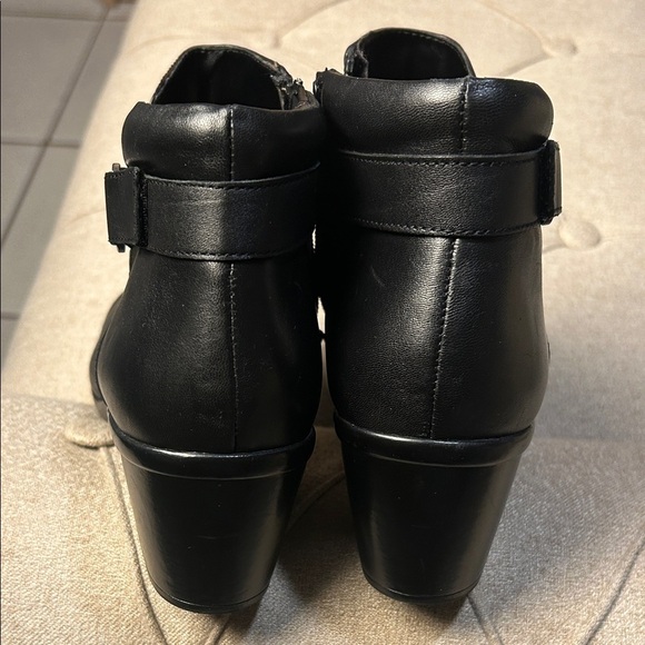 Naturalizer Ankle Women’s Boots Emilia 9.5Black Faux Leather Zip Round Toe - Picture 6 of 9